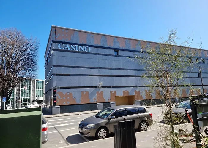 Central 2 King Bdrm 2 Bath 1 Min Walk To Casino Town Hall Tepai